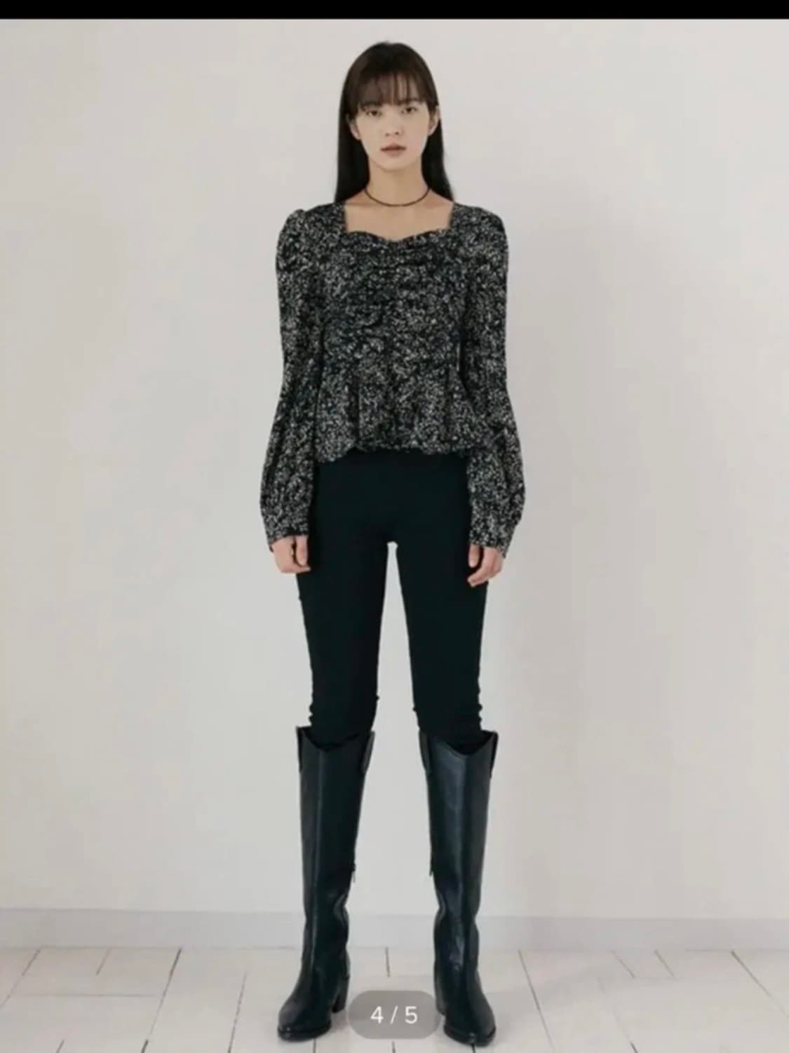 리올그 하트넥 셔링 블라우스 새상품 상품이미지2