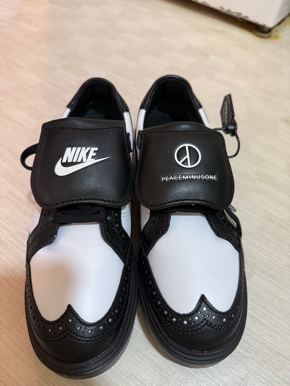 나이키 X 피마원 권도1 블랙 앤 화이트 240(5.5)새상품 풀박 상품이미지3