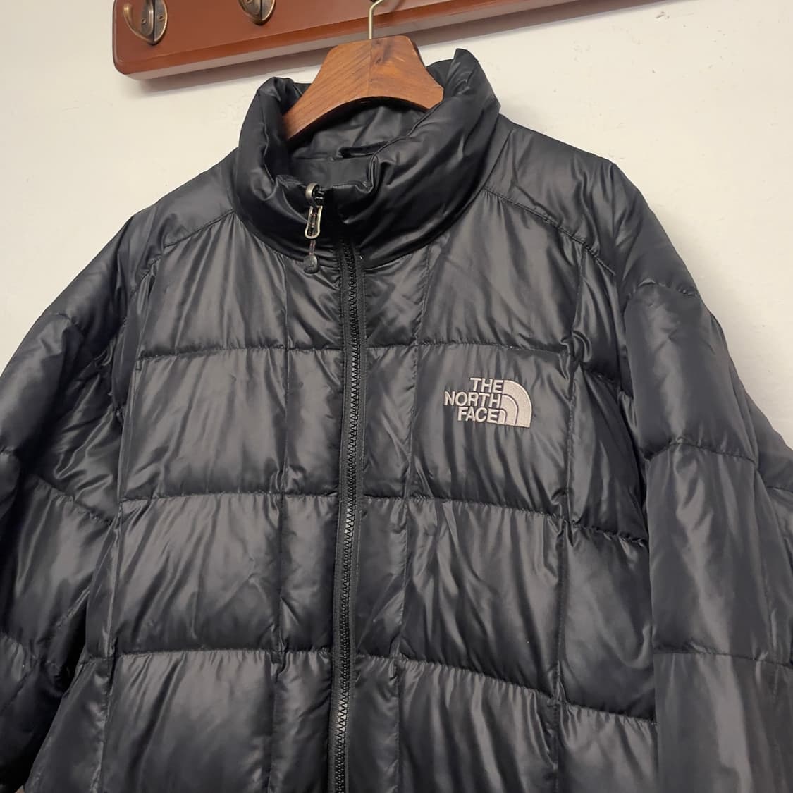 노스페이스 600필 블랙 구스다운 경량 패딩 상품이미지2