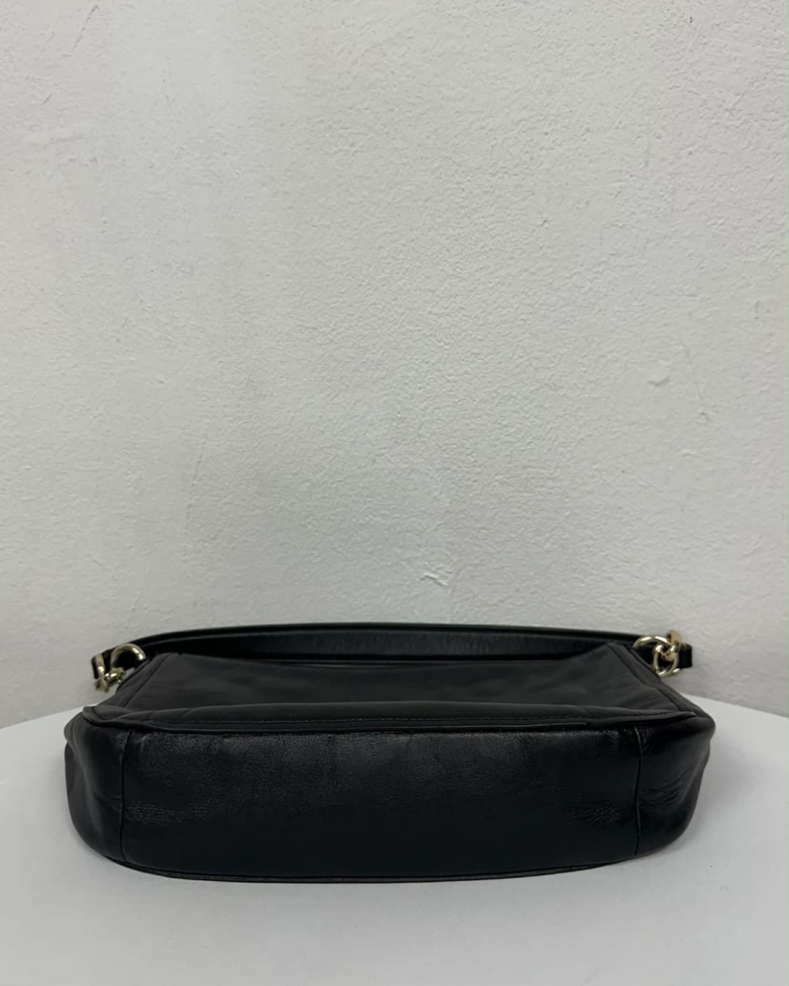 코치 가죽 숄더 호보백 상품이미지5