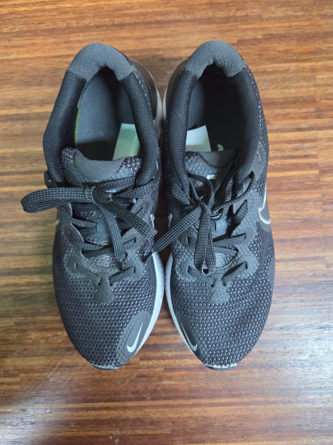 나이키 리뉴 런 러닝화 255 상품이미지3