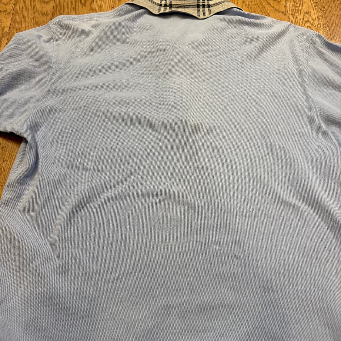 버버리 스카이블루 체크 트리밍 카라 반팔 티셔츠 상품이미지6