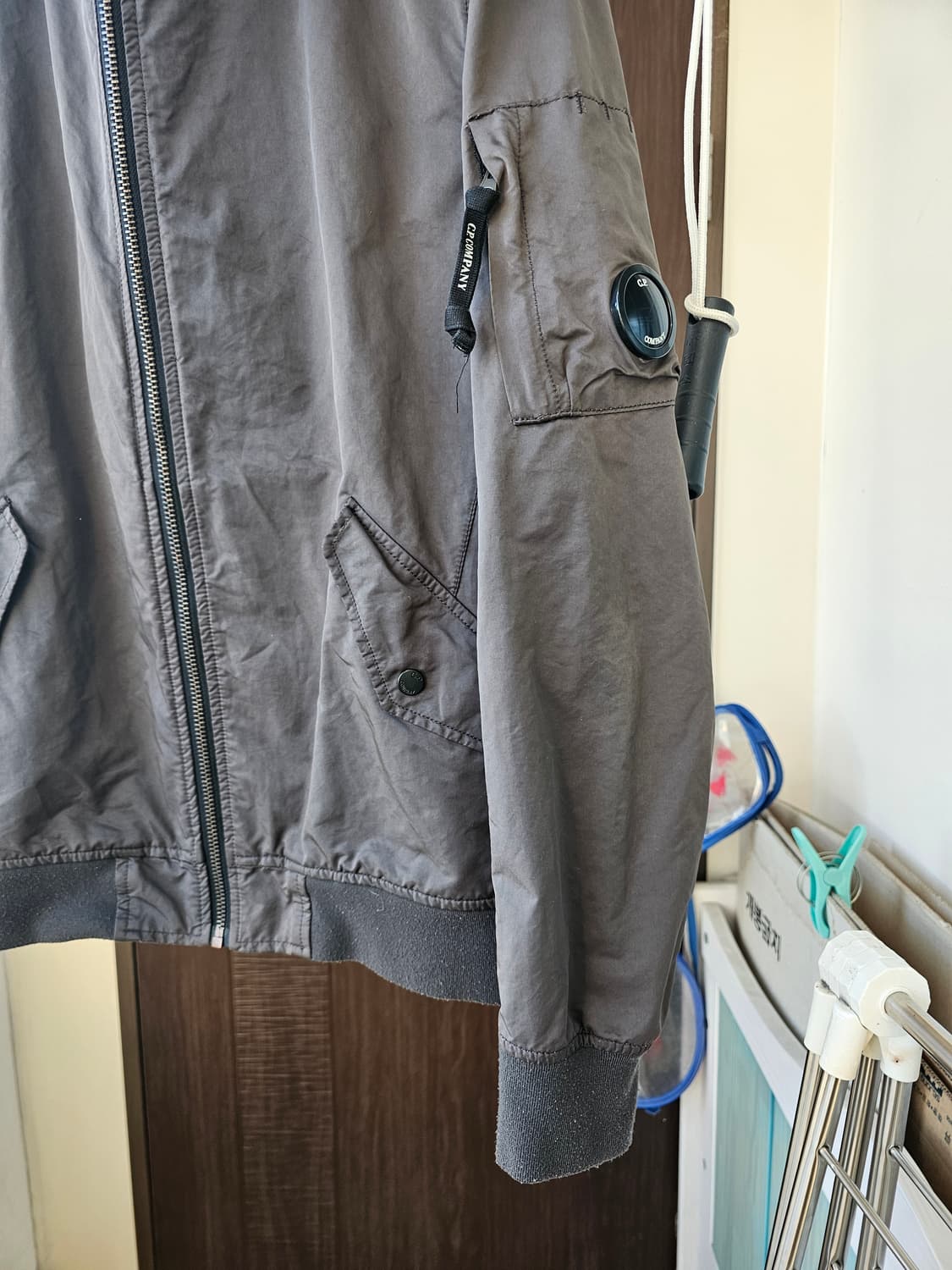 씨피 정품 CP컴퍼니 봄버형태 자켓 105 팔아요 상품이미지2