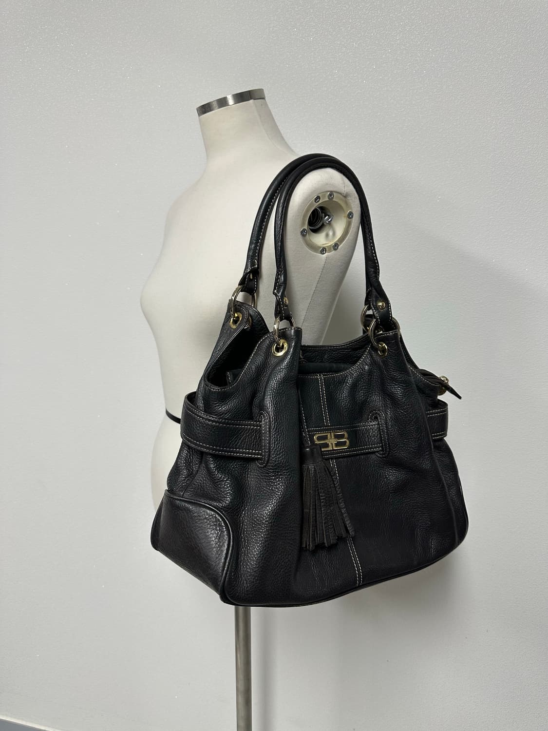 발렌시아가 테슬 쇼덜백 상품이미지1