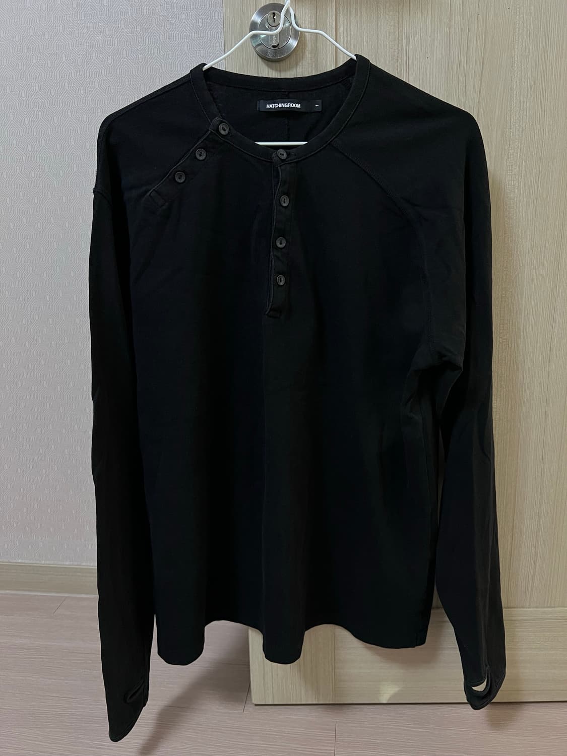 해칭룸 더블 헨리넥 블랙 1 상품이미지1