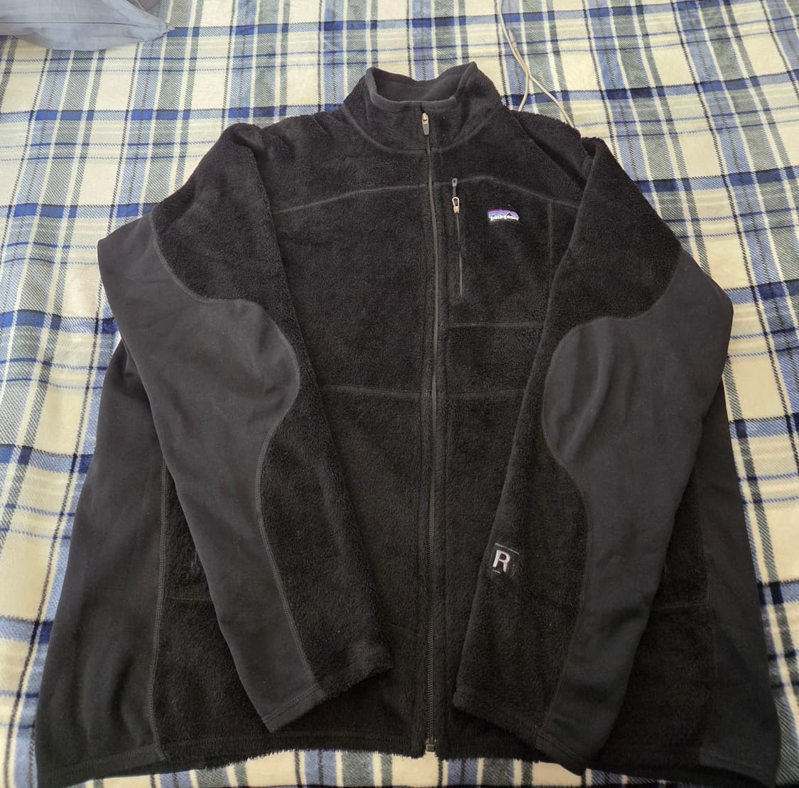 파타고니아 PATAGONIA 구형 R2 자켓 블랙컬러 XXL 사이즈 판매 상품이미지1