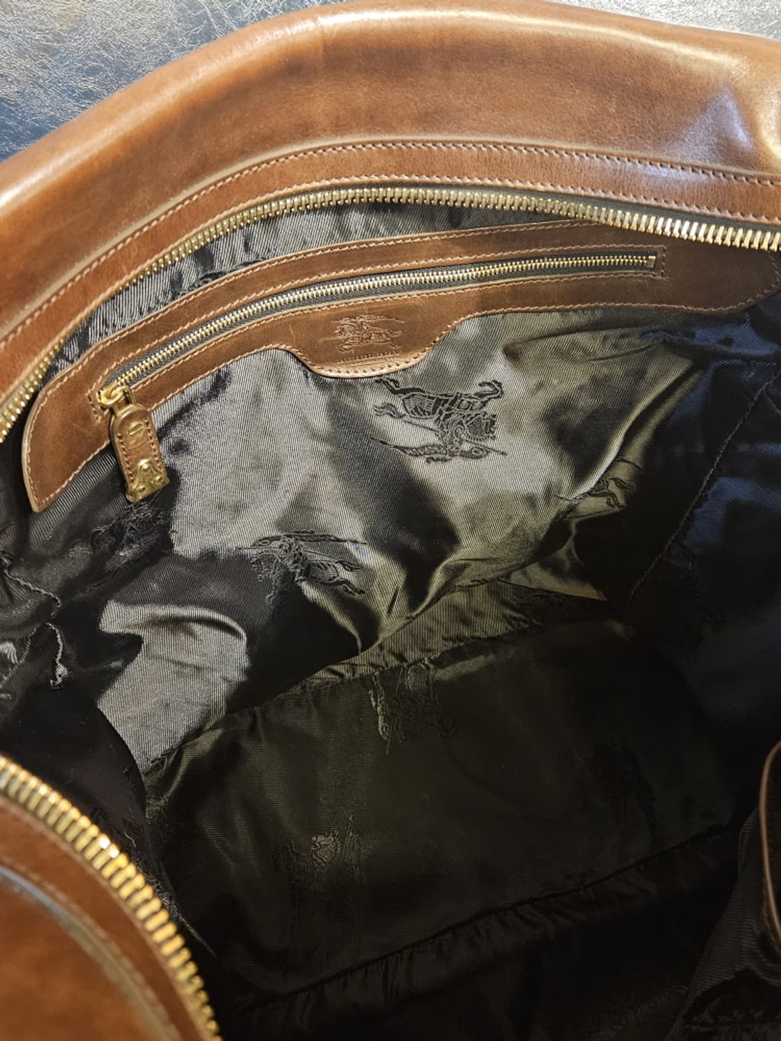 버버리 07A/W 맨즈웨어컬렉션 보스턴백 (39X40X15)/ 10021 상품이미지8