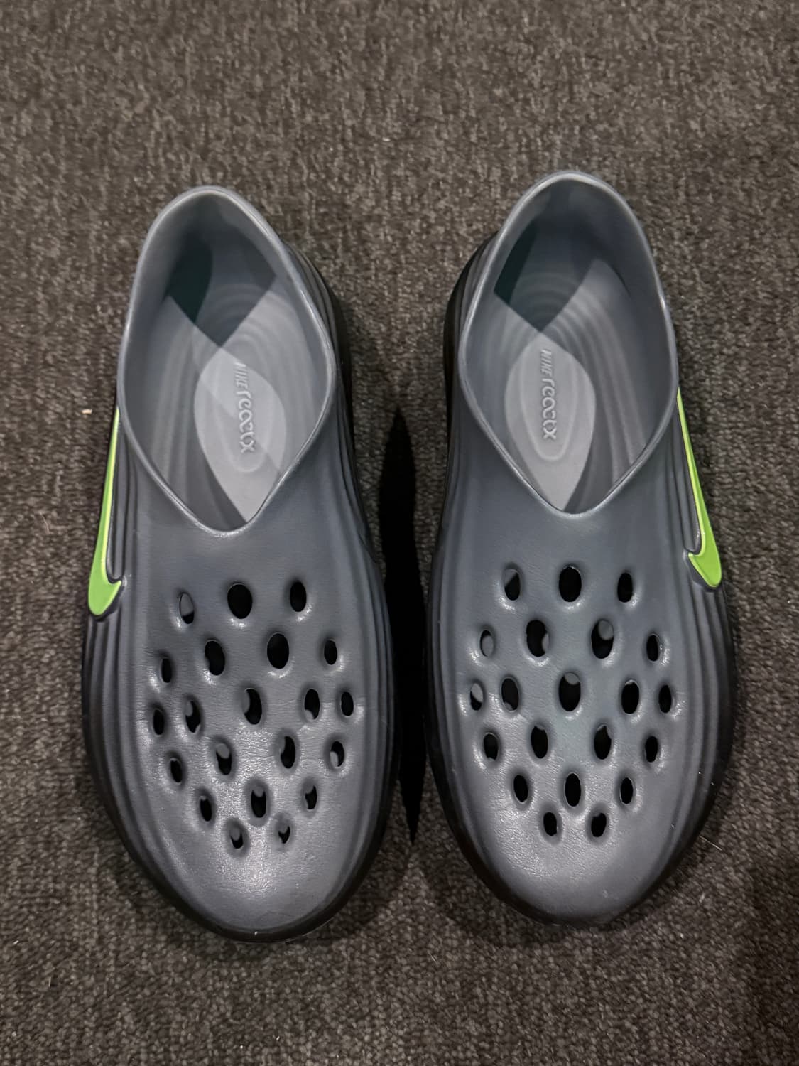 나이키 리액트X 리주버네이트 블랙 쿨 그레이 280 사이즈 판매합니다 상품이미지2