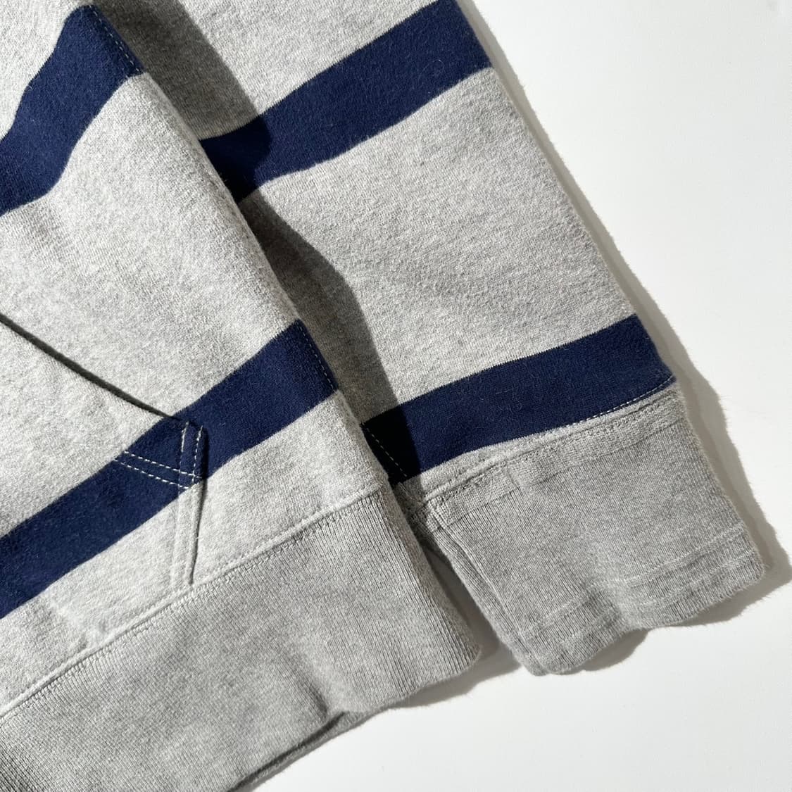 폴로 랄프로렌 스트라이프 럭비 하프버튼 후드 상품이미지5