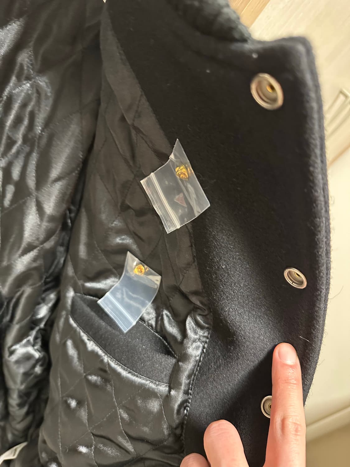 슈프림 23fw 타이거 바시티자켓 블랙 사이즈 L 라지 팝니다 상품이미지3