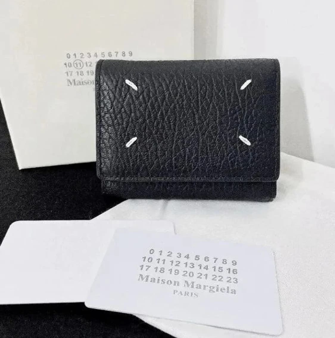 메종 마르지엘라 4 스티치 트리폴드 지갑 상품이미지1