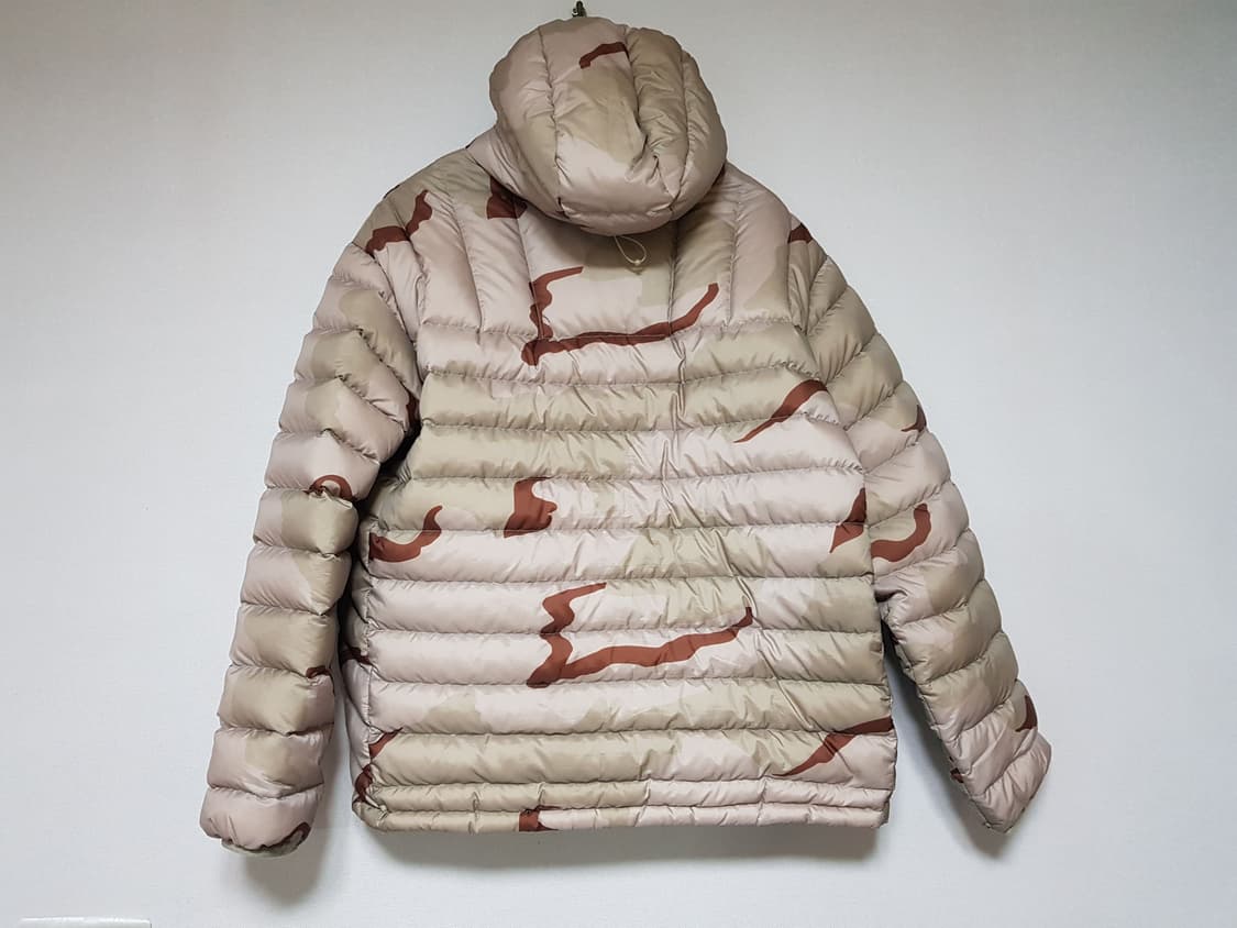 슈프림 마이크로 다운 하프 집 후드 패딩 데저트 카모 24FW 상품이미지3