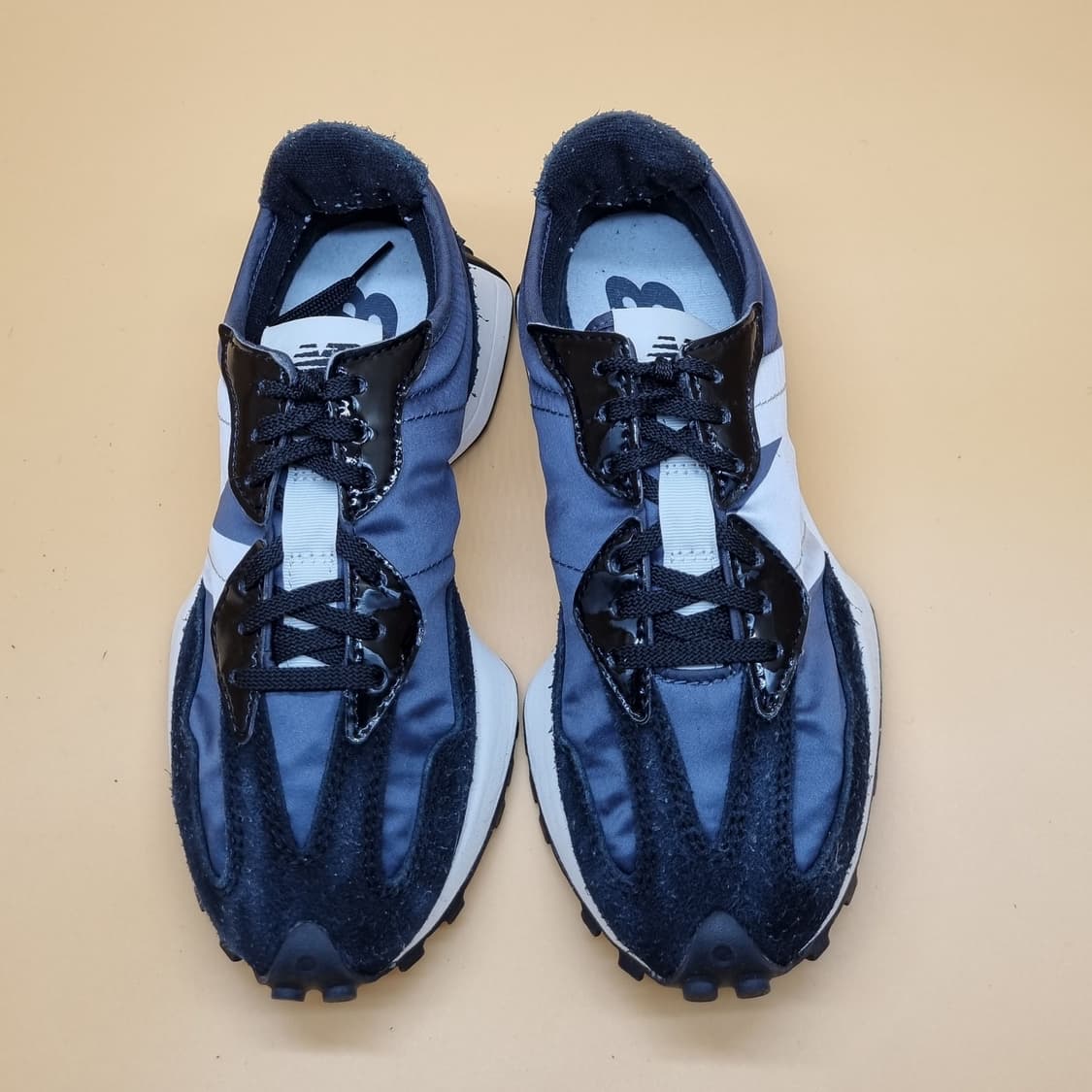 뉴발란스 327 여성운동화230. 상품이미지2