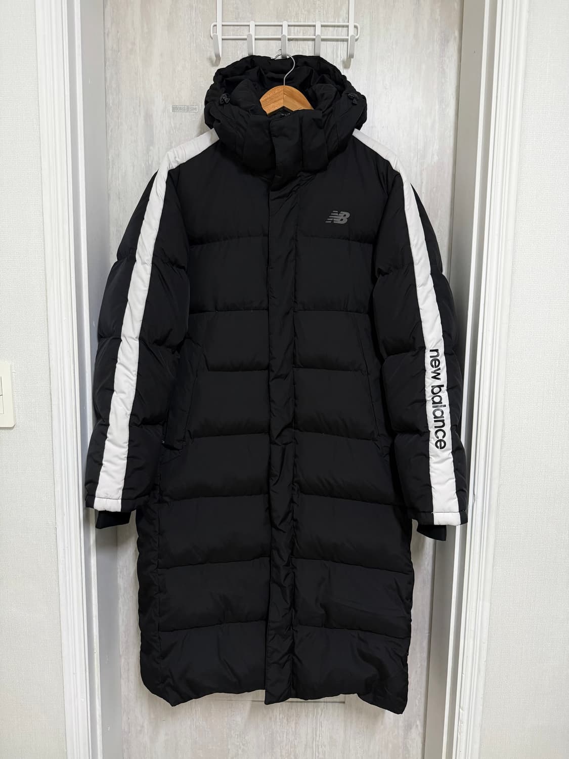 xl 105 / 뉴발란스 블랙 덕다운 롱패딩 상품이미지1