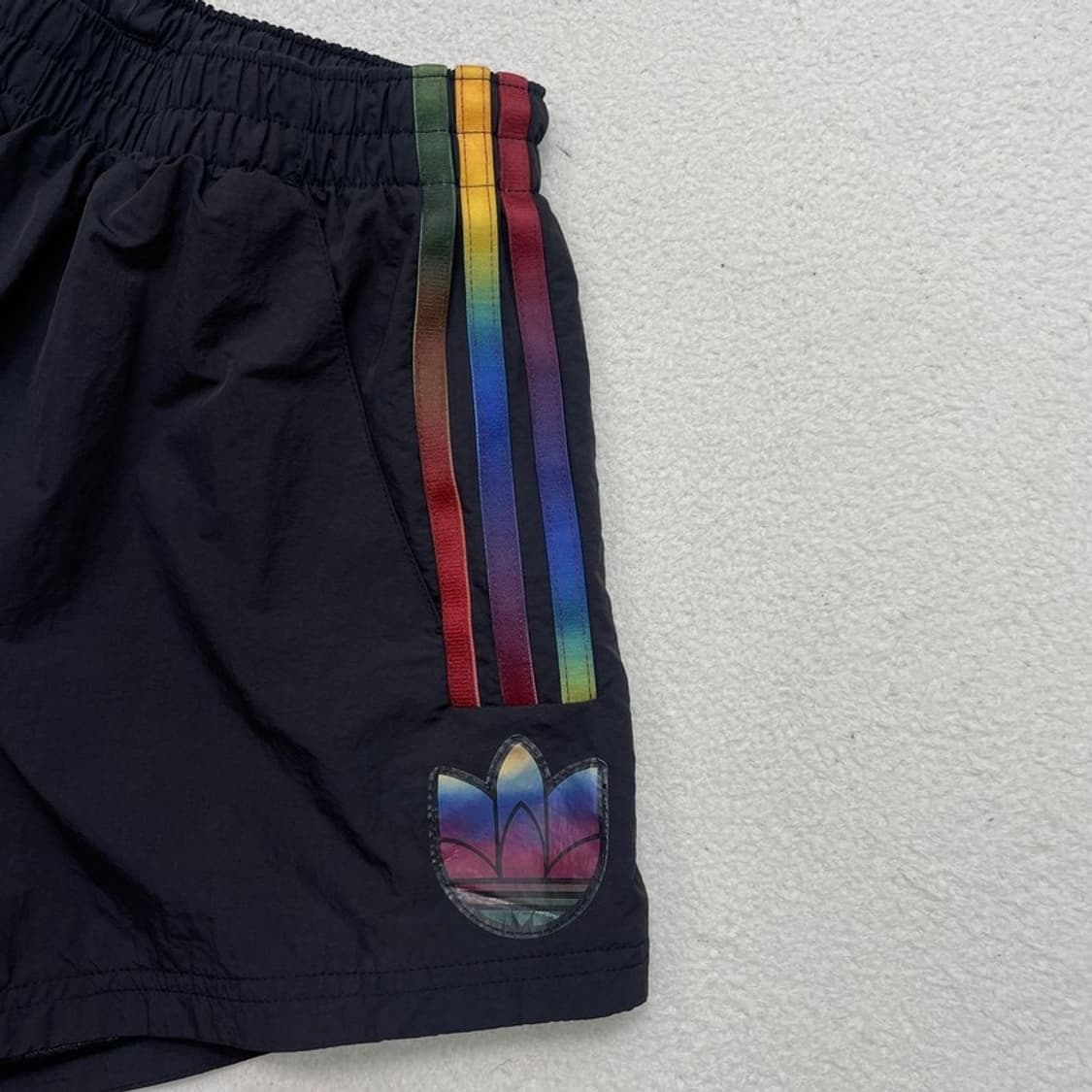 ADIDAS 레인보우 트레포일 트랙 쇼츠 블랙 S 상품이미지2