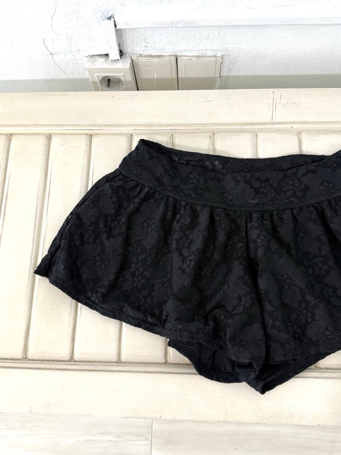 Black Floral Textured Mesh Shorts 상품이미지7