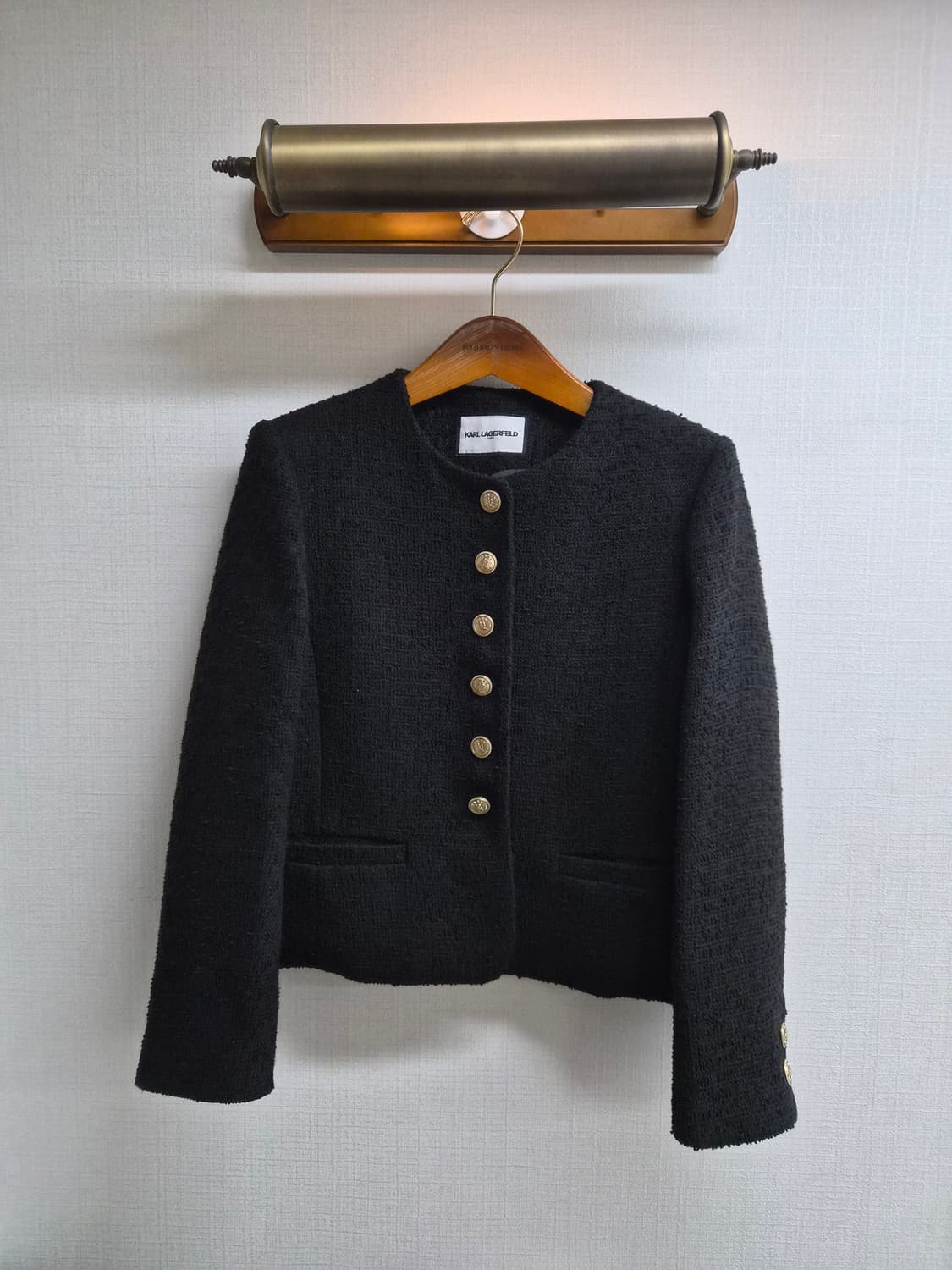 77) 칼 라거펠트 트위드 자켓 팝니다 상품이미지1