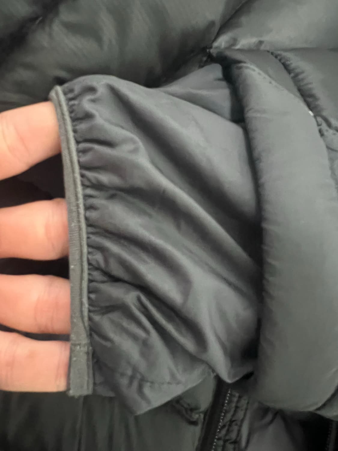 24fw 산산기어 경량패딩 상품이미지4