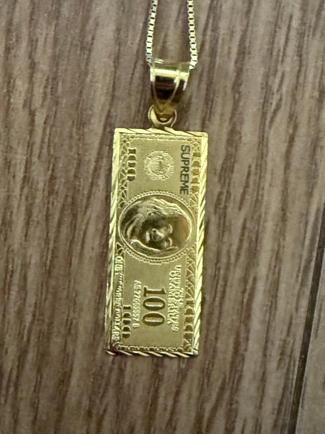 슈프림 17fw 100 dollar bill pendant 상품이미지3