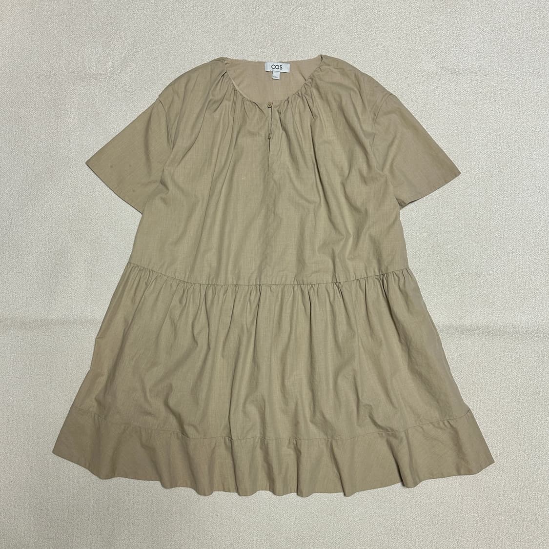 코스 오버사이즈 티어드 드레스 상품이미지1