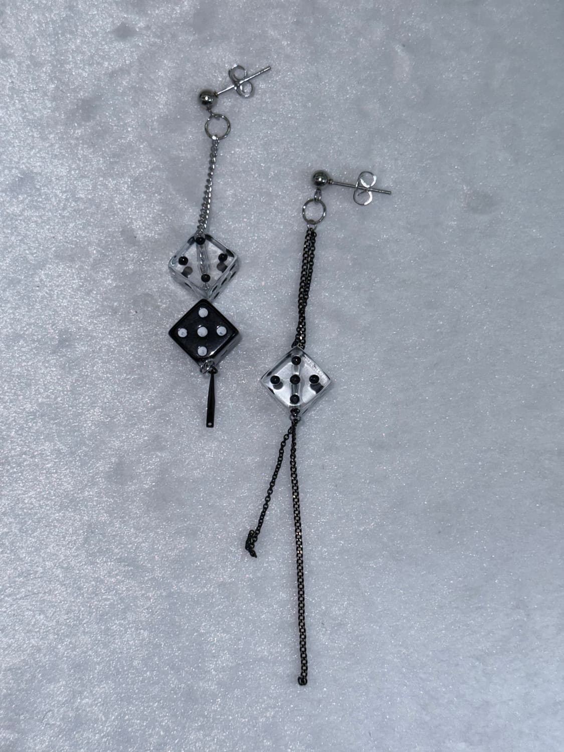 black& clear dice earring by PJM 상품이미지2