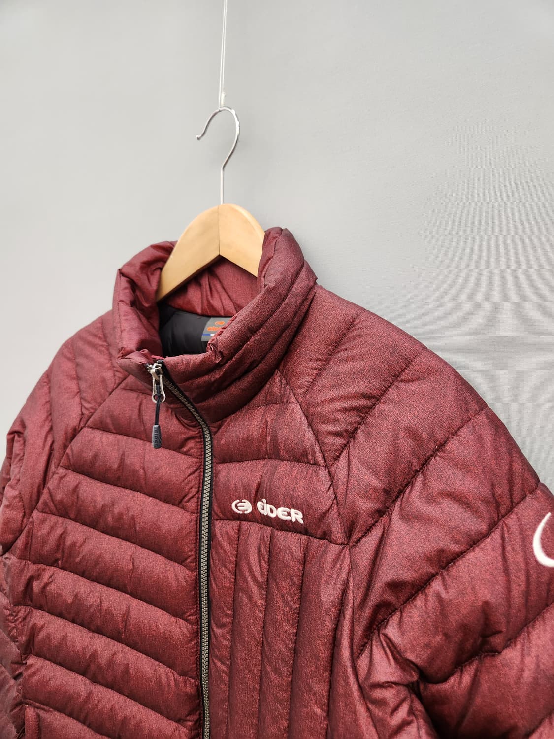 아이더 경량 패딩 점퍼 버건디 상품이미지3