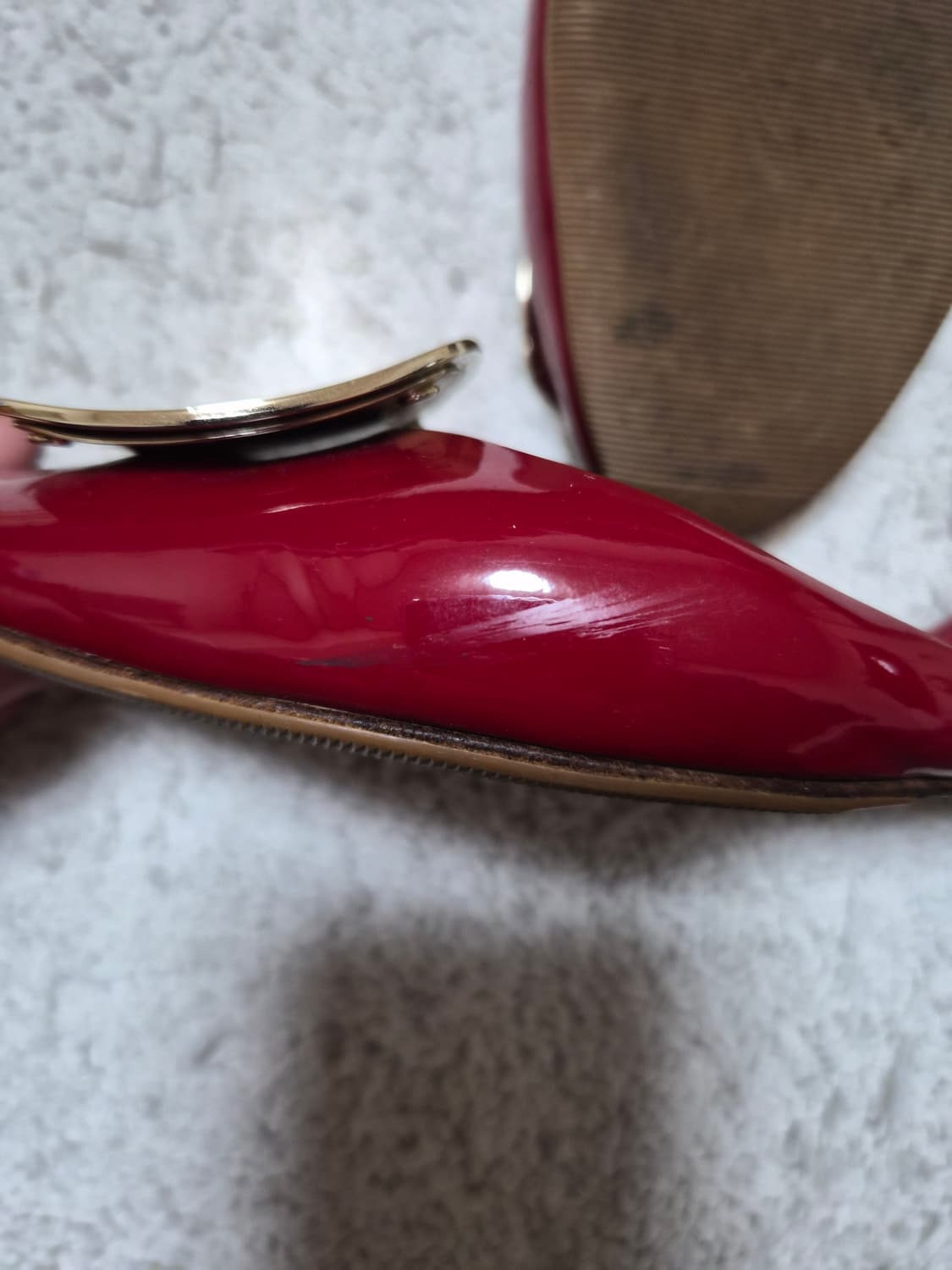 로저 비비에 칩스 페이던트 레더 플랫슈즈 상품이미지3