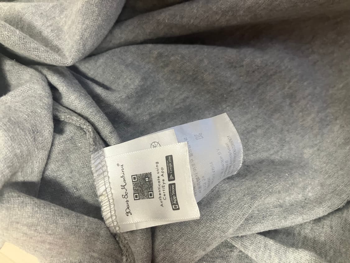데우스 엑스 마키나Seoul College T-Shirt  L 상품이미지7