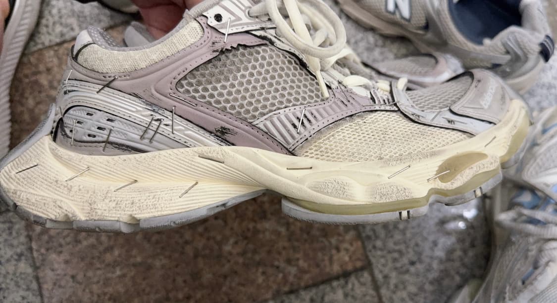 발렌시아가 스테이플러 스니커즈 에그쉘 36사이즈 베이지 그레이 상품이미지7