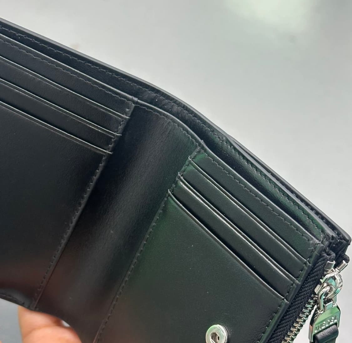 디젤 카드지갑 1DR 바이폴드 지퍼 지갑 블랙 상품이미지6