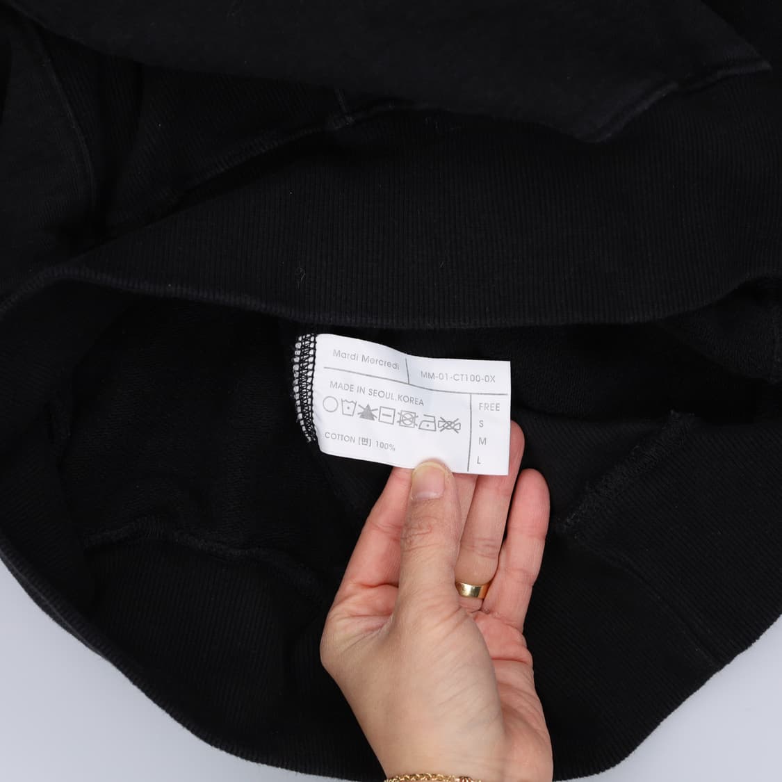 F 마르디메크르디 블랙 맨투맨 0317H1 상품이미지5