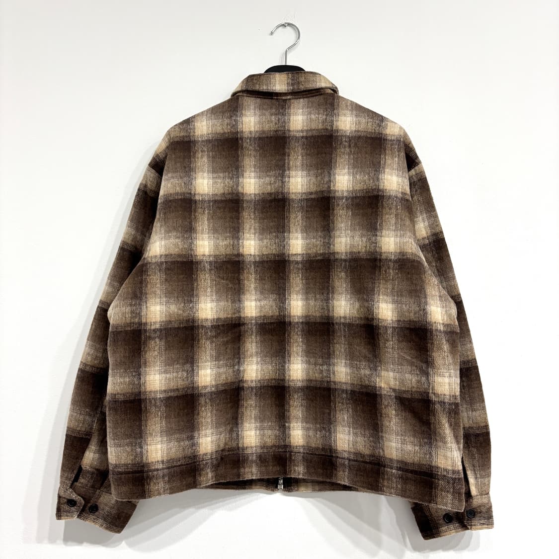 [새상품] 체크 브러쉬 누빔 자켓 상품이미지4