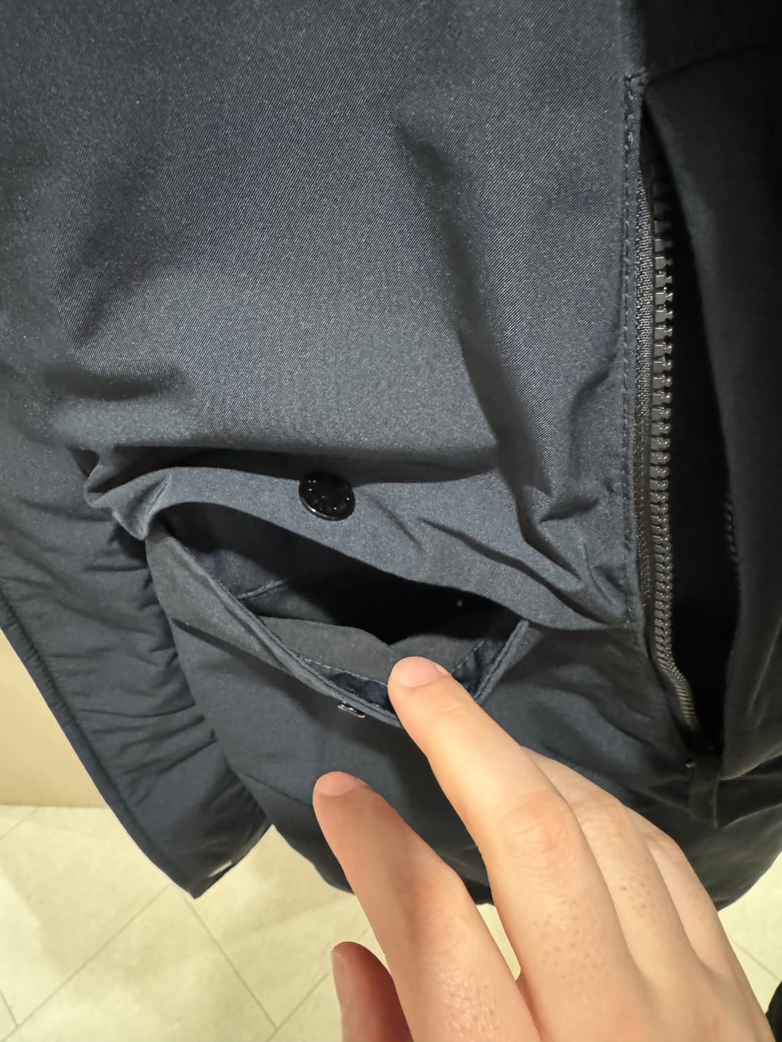 스톤아일랜드 23FW 마이크로 트윌 패딩 네이비 XL 상품이미지6