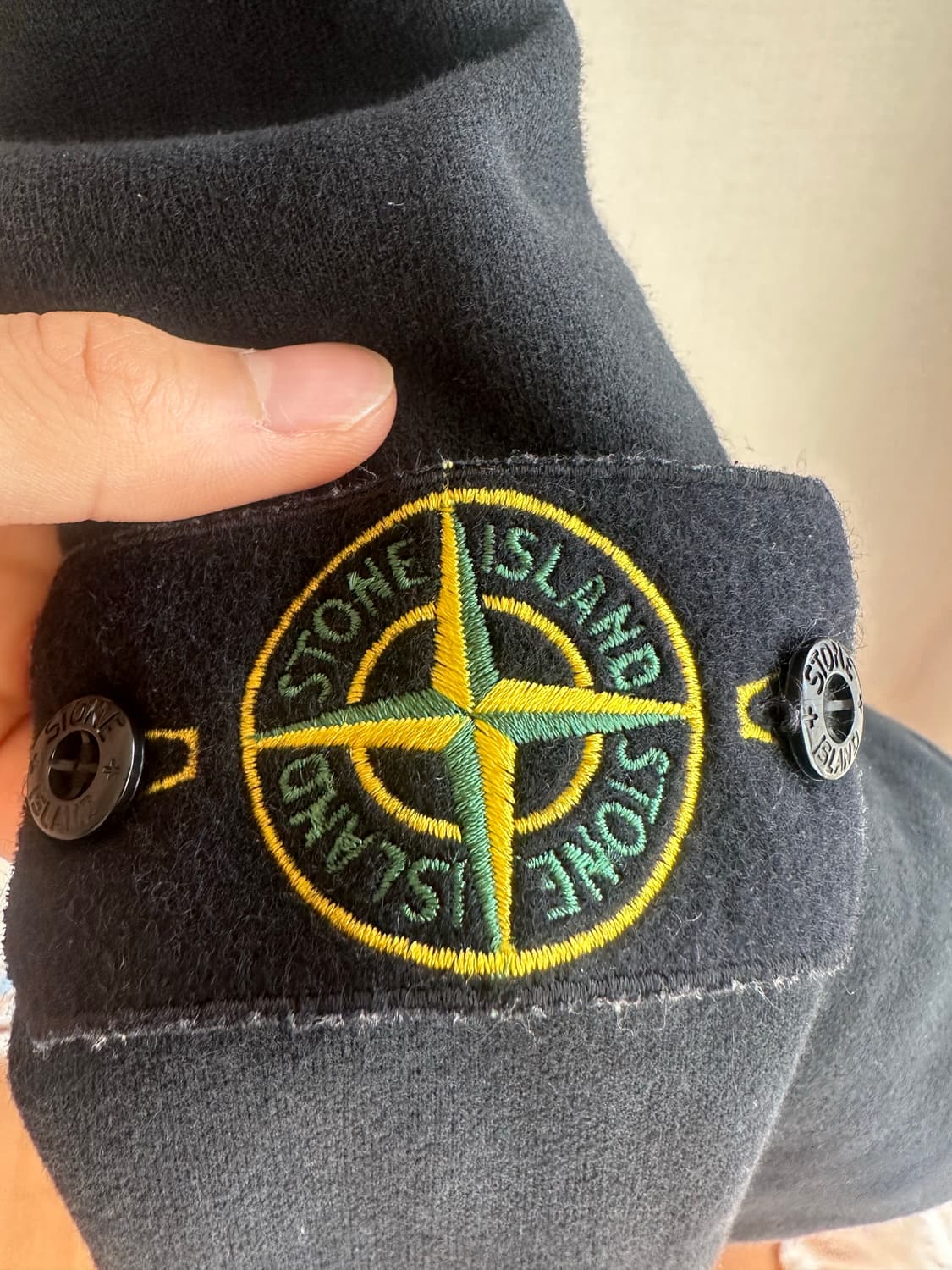 스톤아일랜드 맨투맨 블랙 상품이미지3