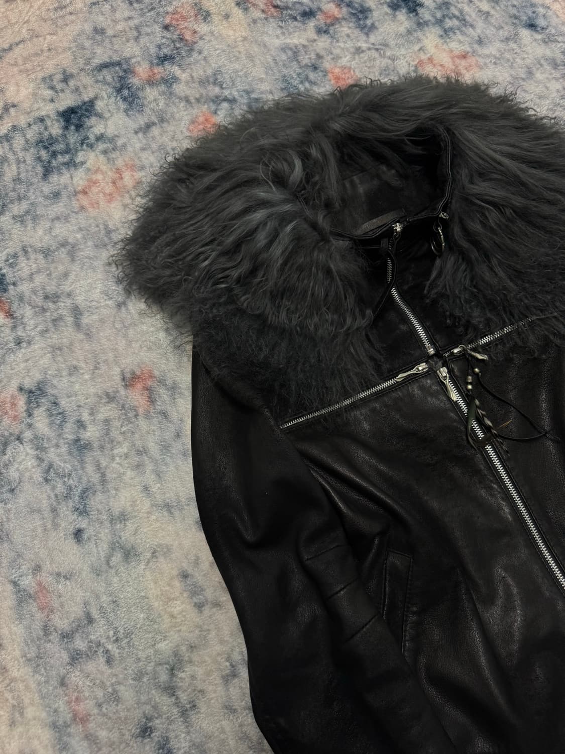 14th addiction cross zip grey fur leathe 상품이미지3