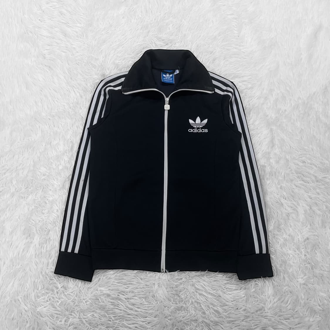 아디다스 유로파 트랙탑 져지 블랙 상품이미지2