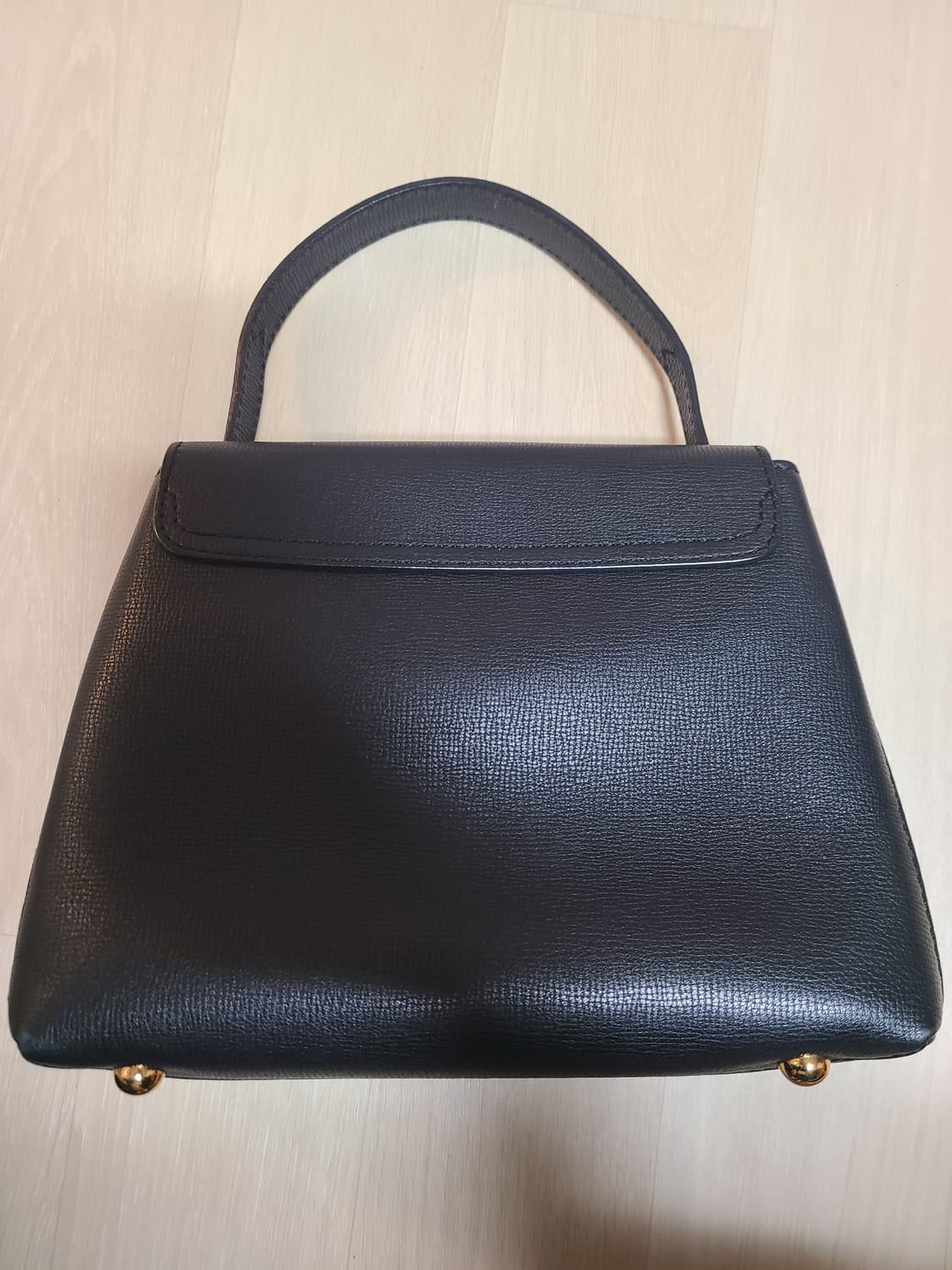 버버리 캠벌리 토트백 상품이미지2