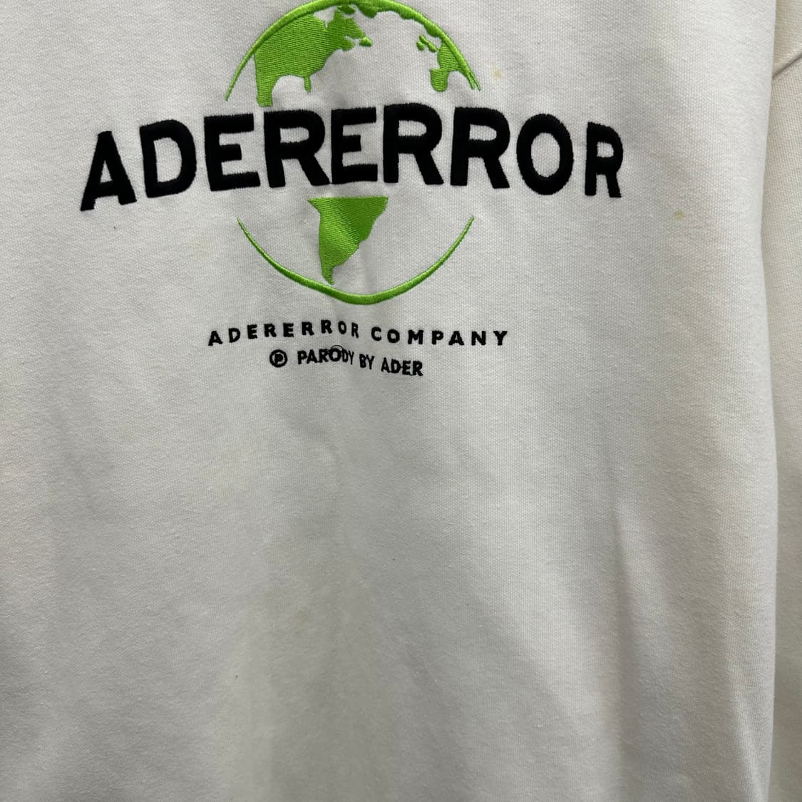 105 아더에러 남자 루즈핏 맨투맨 상품이미지3