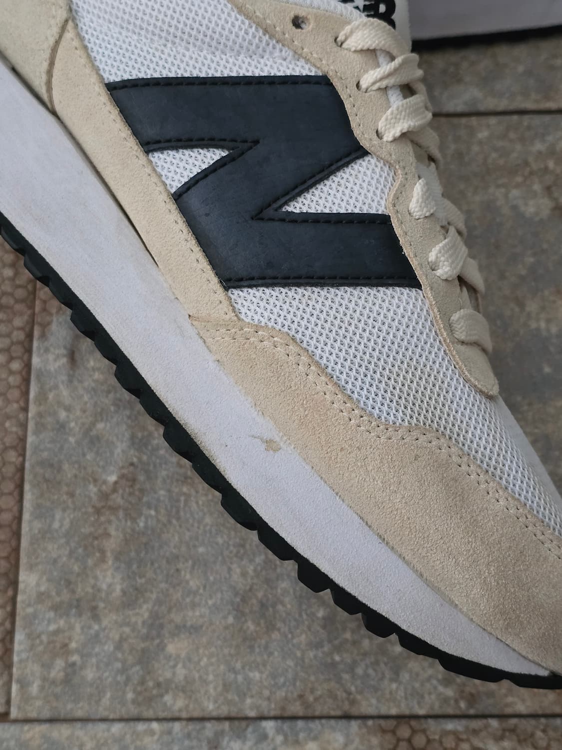 (250)뉴발란스 237 베이지 블랙  상품이미지7