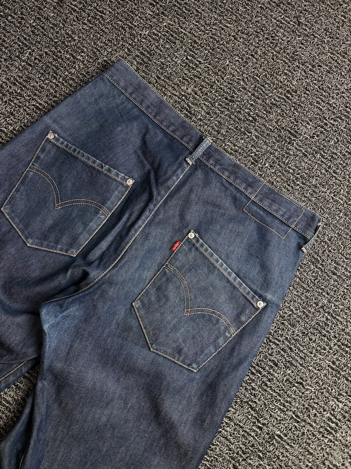 리바이스 엔지니어드 진 커브드 핏 데님 팬츠 3021 상품이미지5