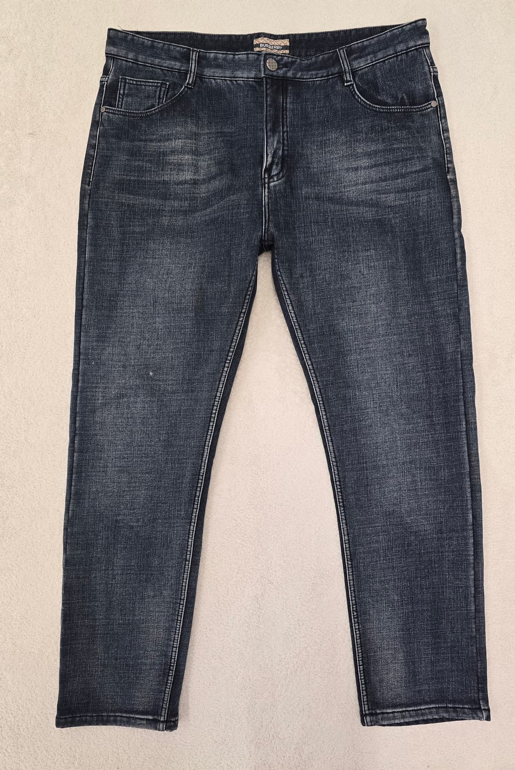 버버리 TB 모노그램 얇은기모청바지.  
싸이즈 37~38 상품이미지1