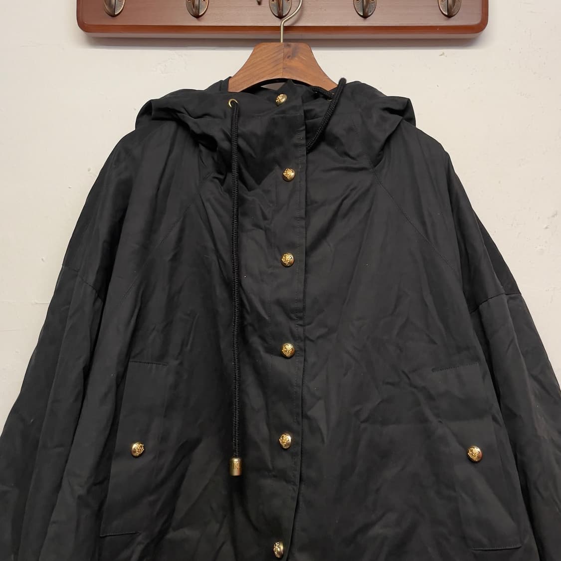 칼 라거펠트 (우먼) 오버사이즈 크롭 후디 자켓 상품이미지2