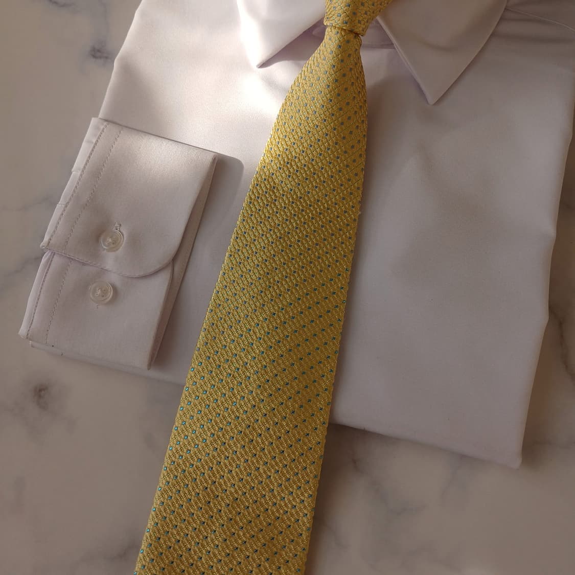 닥스 실크 옐로 도트 자카드 넥타이 8.8cm A+등급 A18932
 상품이미지5