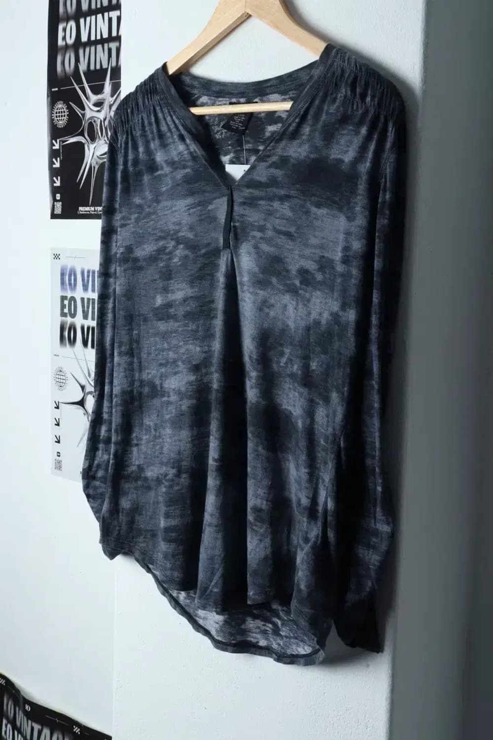 W(S) 캘빈클라인 긴팔티셔츠 패턴 그레이 한정판-134FF 상품이미지1