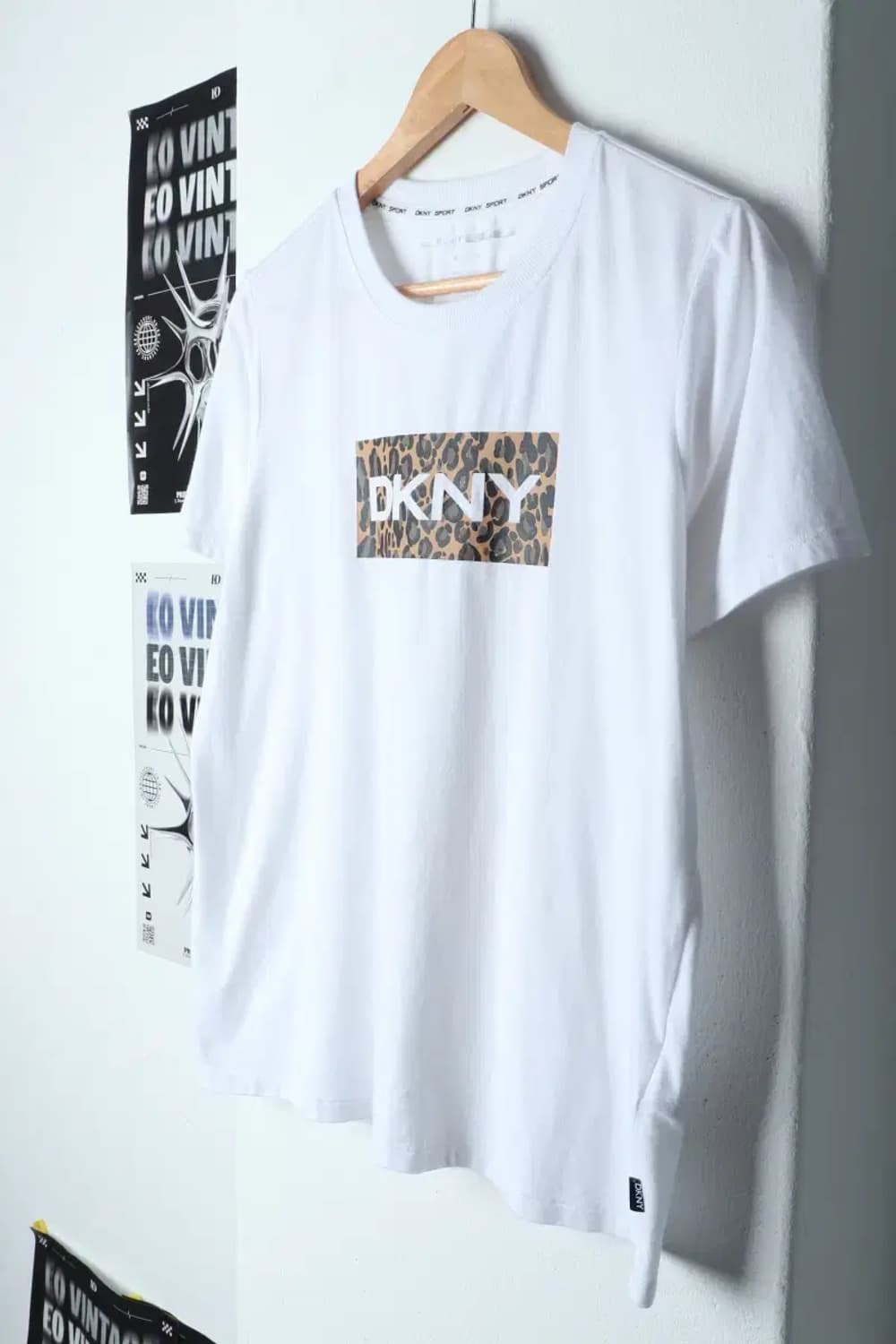 W(M) DKNY 디케이앤와이 도나카란 반팔 티셔츠 화이트-13BEB 상품이미지1