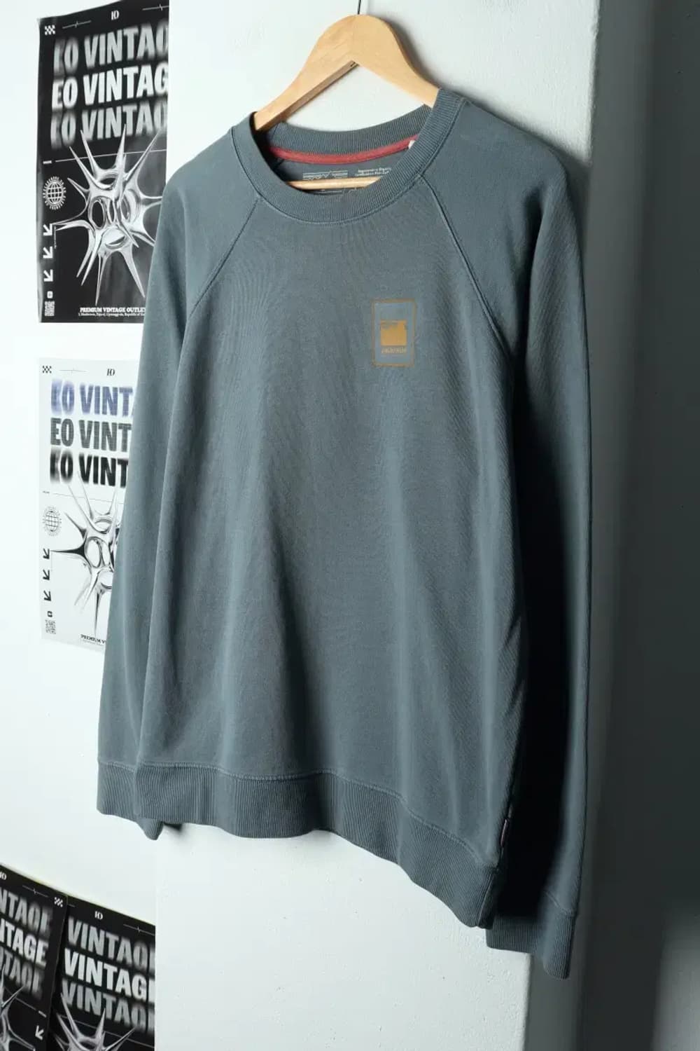 (M-L) 파타고니아 맨투맨 티셔츠 나그랑 차콜 올드스쿨-157FF 상품이미지1