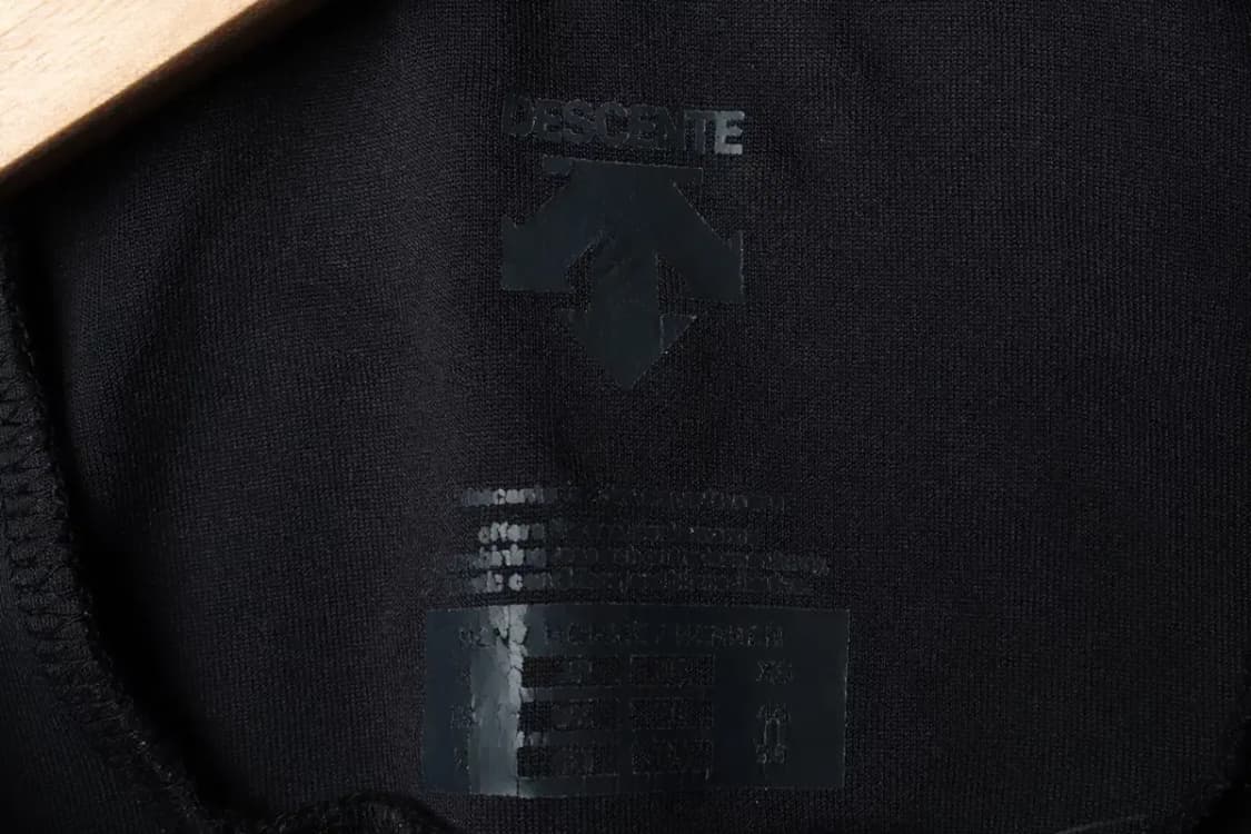 (M) 데상트 카라 긴팔티셔츠 기능성 반집업 블랙-1599B 상품이미지8