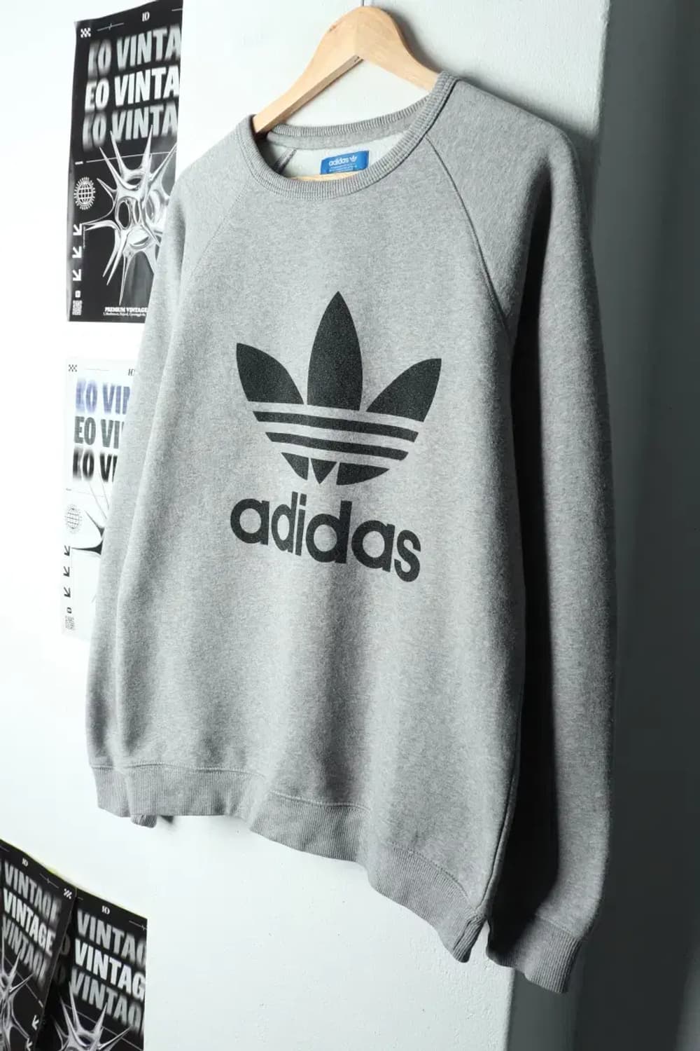 (XL) 아디다스 맨투맨 티셔츠 그레이 빅로고 기모-15A3D 상품이미지1