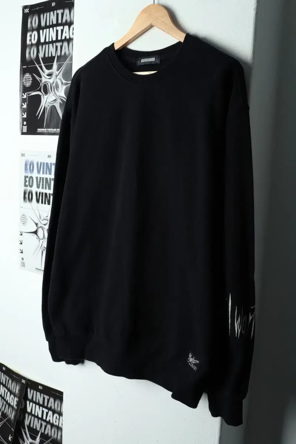 (L-XL) 버커루 맨투맨 티셔츠 오피움 한정판 블랙웨어-15D18 상품이미지1