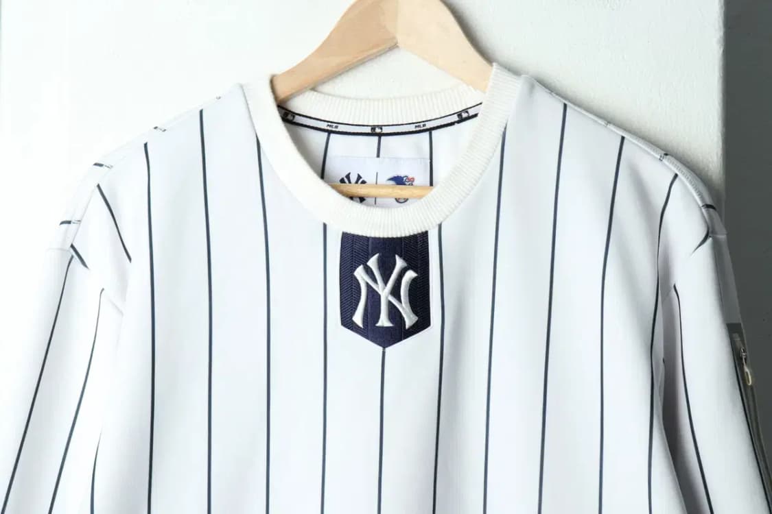 (L-XL) MLB 엠엘비 맨투맨 티셔츠 양키즈 스트라이프-15D24 상품이미지4
